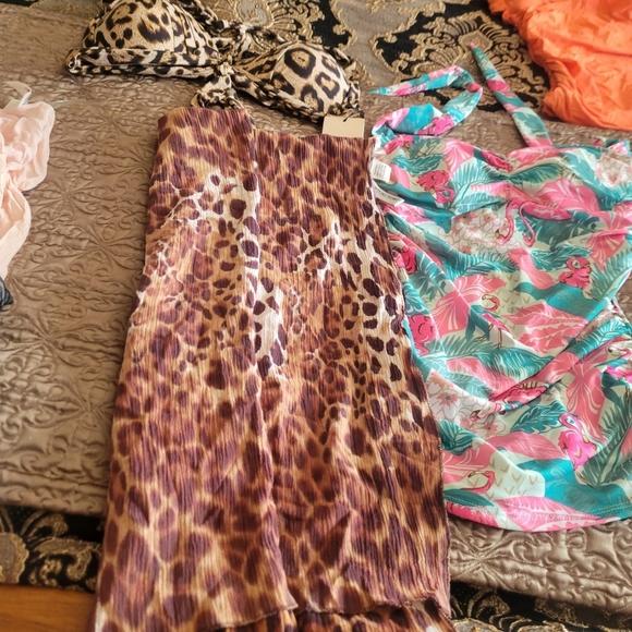 19pc swimsuit lot with covers. Bettie Page, LA Blanca, Carmen Marc Valvo, unique - Picture 5 of 16